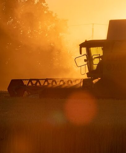 combine harvester 4684368 1280 e1729595809877